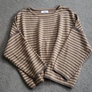 Carly Jean Los Angeles Oliver Sweater